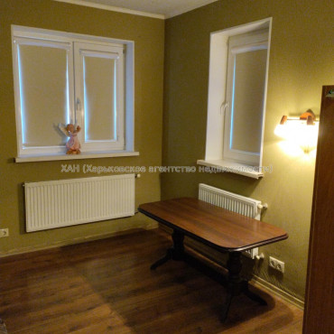 Продам дом, Крылова ул. , 126А , 82.70 м², 10 сот., косметический ремонт 