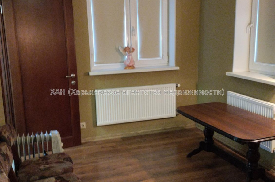 Продам дом, Крылова ул. , 126А , 82.70 м², 10 сот., косметический ремонт 