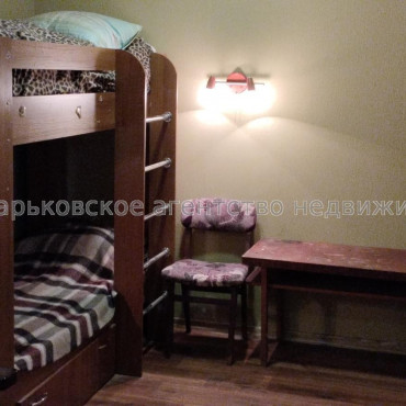 Продам дом, Крылова ул. , 82 м², 10 сот., косметический ремонт 