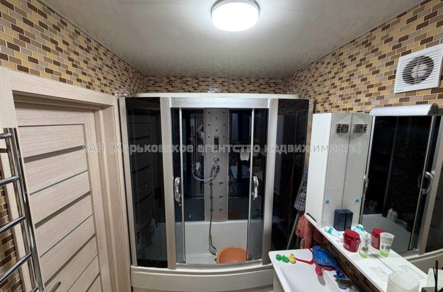 Продам квартиру, Героев Харькова просп. , 2 кім., 72 м², евроремонт 