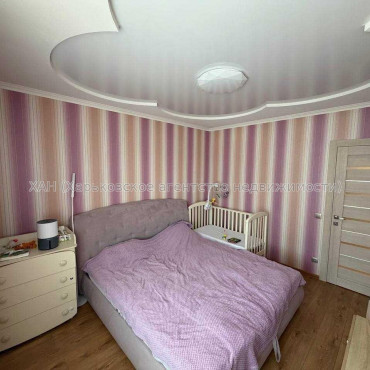 Продам квартиру, Героев Харькова просп. , 2 кім., 72 м², евроремонт 