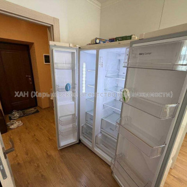 Продам квартиру, Героев Харькова просп. , 2 кім., 72 м², евроремонт 