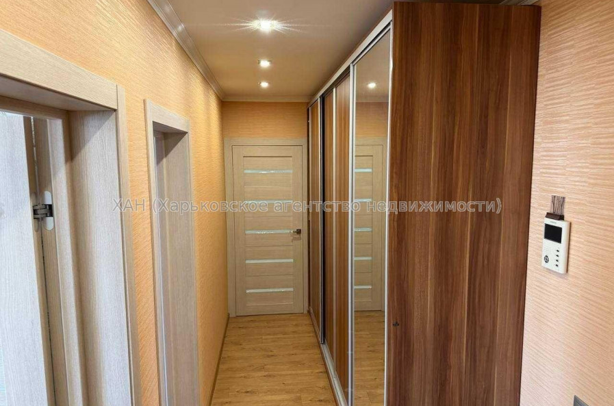 Продам квартиру, Героев Харькова просп. , 2 кім., 72 м², евроремонт 