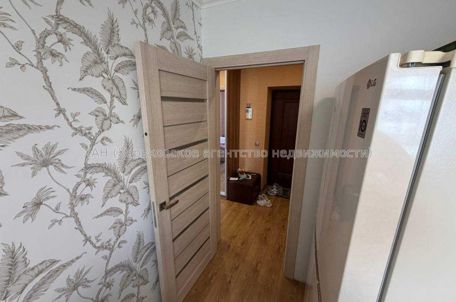 Продам квартиру, Героев Харькова просп. , 2 кім., 72 м², евроремонт 