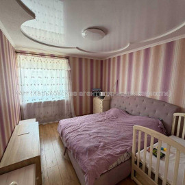 Продам квартиру, Героев Харькова просп. , 2  ком., 72 м², евроремонт