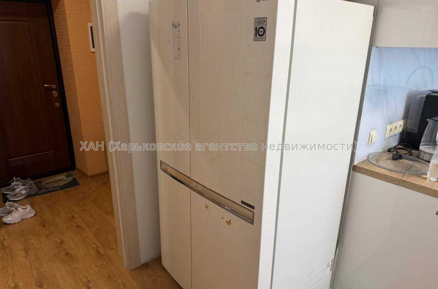 Продам квартиру, Героев Харькова просп. , 2 кім., 72 м², евроремонт 