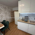 Продам квартиру, Героев Харькова просп. , 2 кім., 72 м², евроремонт 