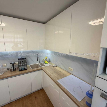 Продам квартиру, Героев Харькова просп. , 2 кім., 72 м², евроремонт 
