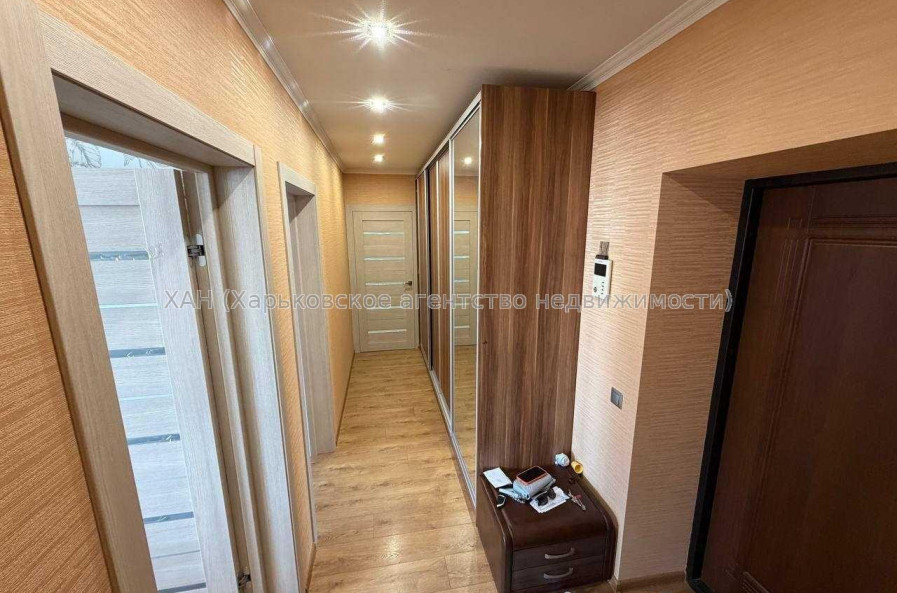 Продам квартиру, Героев Харькова просп. , 2 кім., 72 м², евроремонт 
