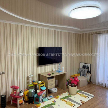 Продам квартиру, Героев Харькова просп. , 2 кім., 72 м², евроремонт 