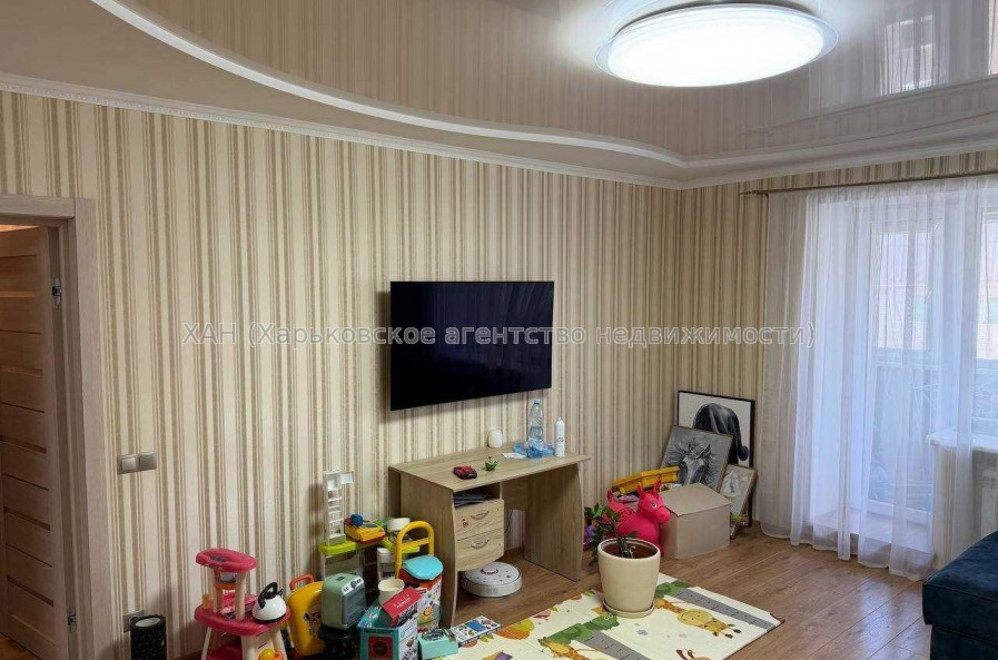 Продам квартиру, Героев Харькова просп. , 2 кім., 72 м², евроремонт 