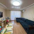 Продам квартиру, Героев Харькова просп. , 2 кім., 72 м², евроремонт 