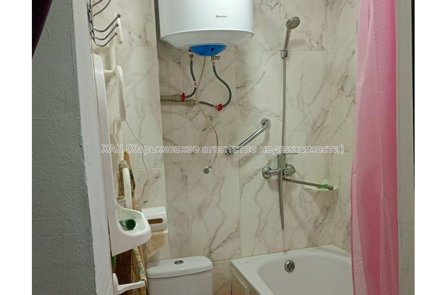 Продам квартиру, Любови Малой  просп. , 1 кім., 18 м², евроремонт 