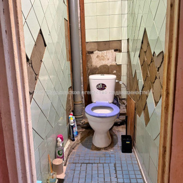 Продам квартиру, Валентиновская ул. , 2  ком., 44.80 м², косметический ремонт 