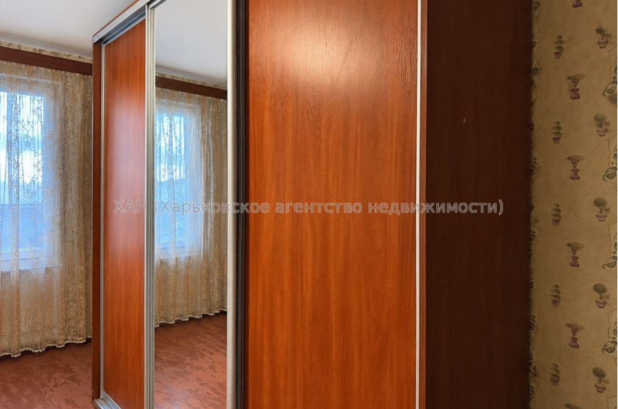 Продам квартиру, Валентиновская ул. , 2  ком., 44.80 м², косметический ремонт 