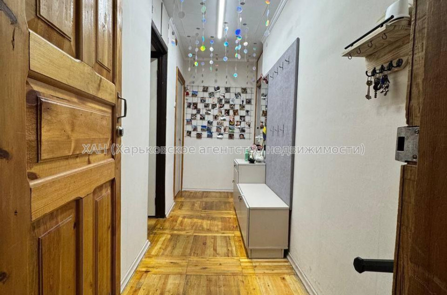 Продам квартиру, Зубарева Александра ул. , 2 кім., 48 м², косметический ремонт 