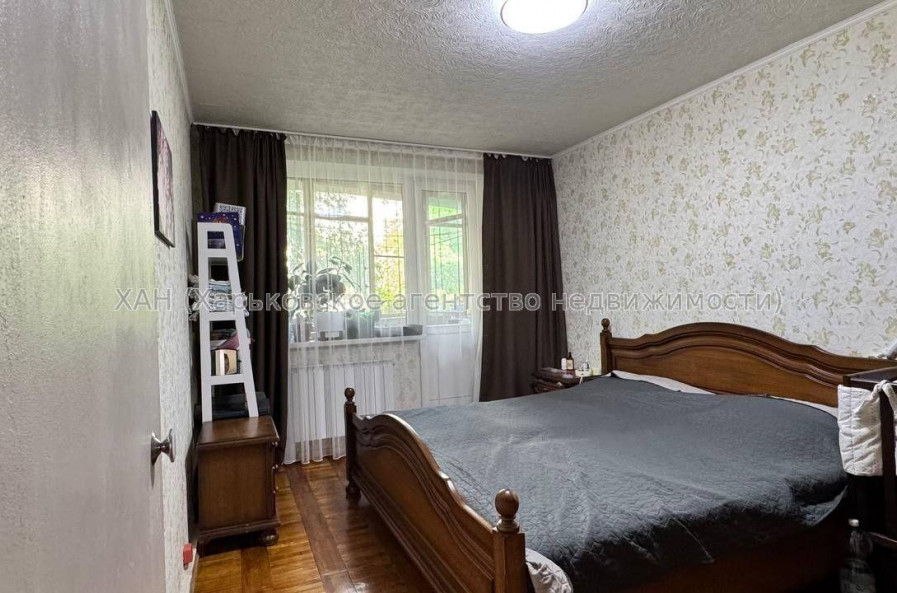 Продам квартиру, Зубарева Александра ул. , 2 кім., 48 м², косметический ремонт 