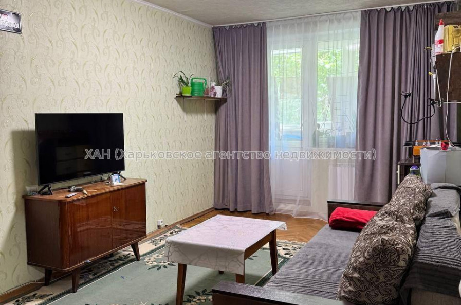 Продам квартиру, Зубарева Александра ул. , 2 кім., 48 м², косметический ремонт 