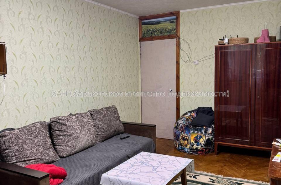 Продам квартиру, Зубарева Александра ул. , 2 кім., 48 м², косметический ремонт 
