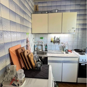 Продам квартиру, Зубарева Александра ул. , 2 кім., 48 м², косметический ремонт 