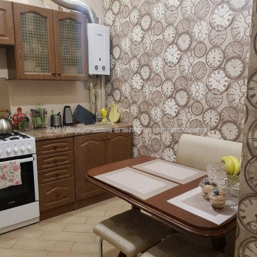 Продам квартиру, Бойчукистов пер. , 3  ком., 61 м², евроремонт 