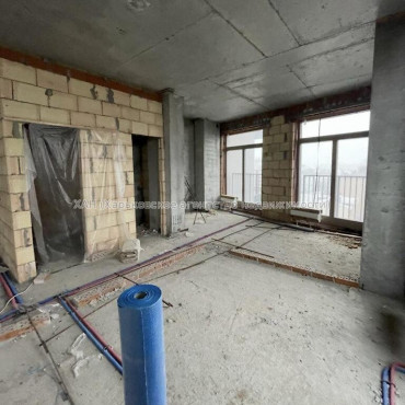 Продам квартиру, Свободы ул. , 3  ком., 92.30 м², без внутренних работ 