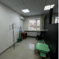 Сдам нежилую недвижимость, офисное помещение , 10  ком., 220 м², капитальный ремонт 