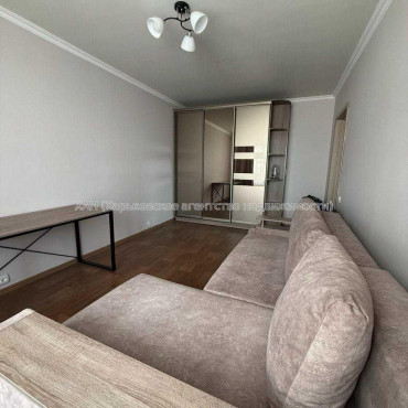 Продам квартиру, Аэрокосмический пр. , 2  ком., 45 м², косметический ремонт 