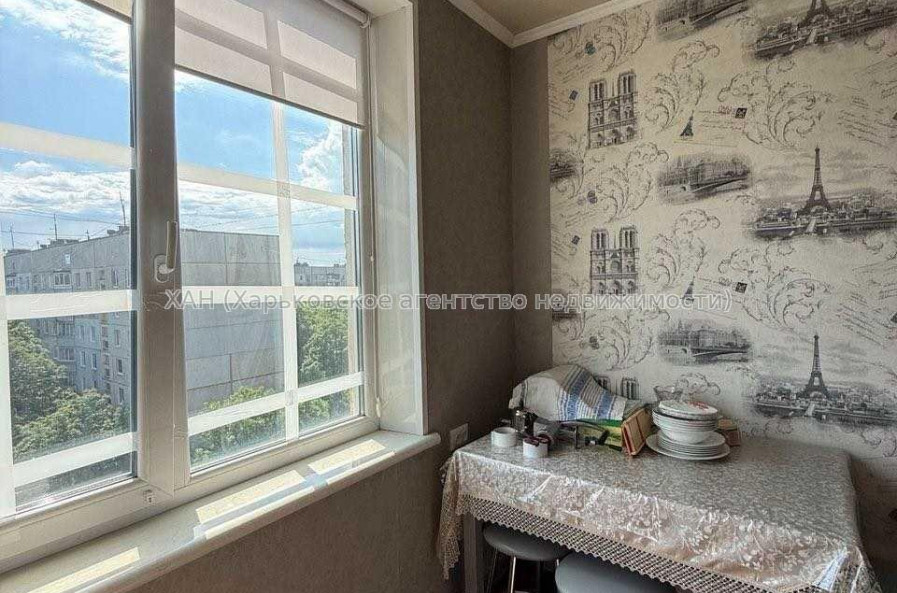 Продам квартиру, Аэрокосмический пр. , 2  ком., 45 м², косметический ремонт 