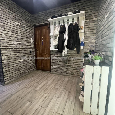 Продам квартиру, 92-й бригады ул. , 2 кім., 51 м², евроремонт 
