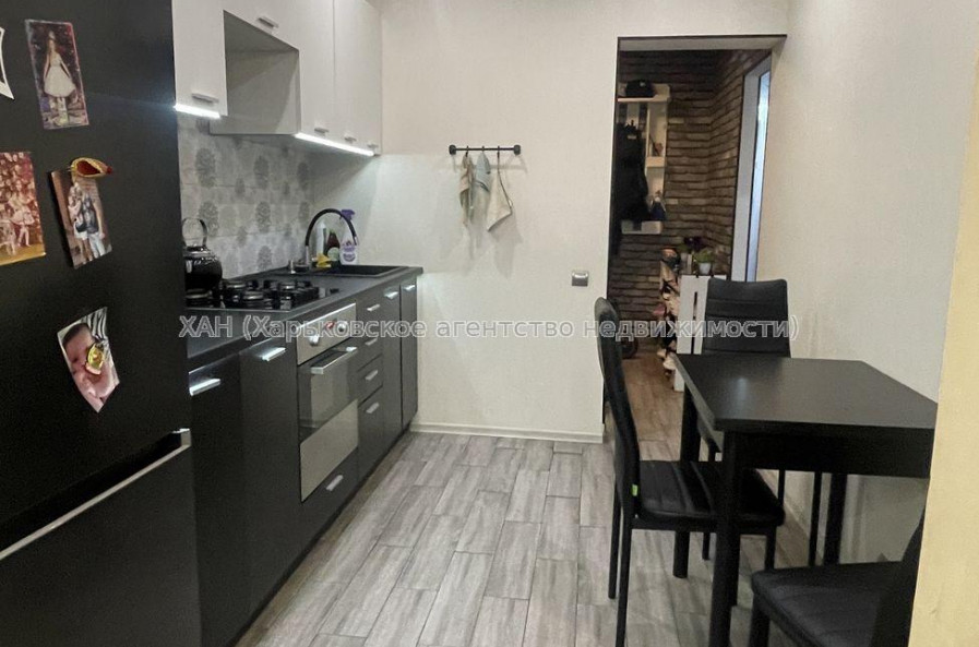 Продам квартиру, 92-й бригады ул. , 2 кім., 51 м², евроремонт 
