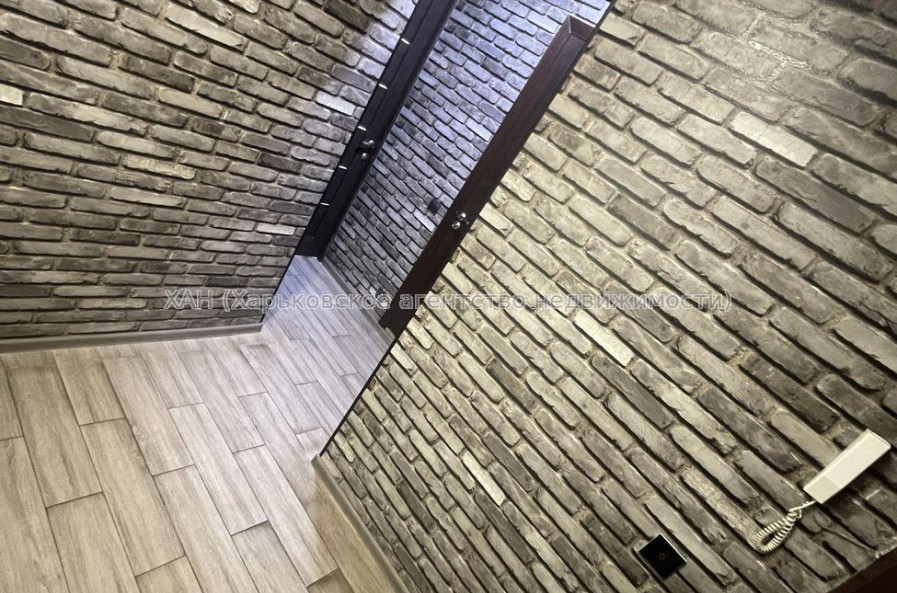 Продам квартиру, 92-й бригады ул. , 2 кім., 51 м², евроремонт 