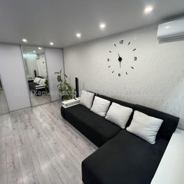 Продам квартиру, 92-й бригады ул. , 2 кім., 51 м², евроремонт 