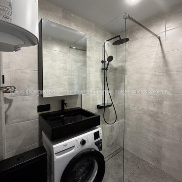 Продам квартиру, Гвардейцев Широнинцев ул. , 2 кім., 48 м², евроремонт 