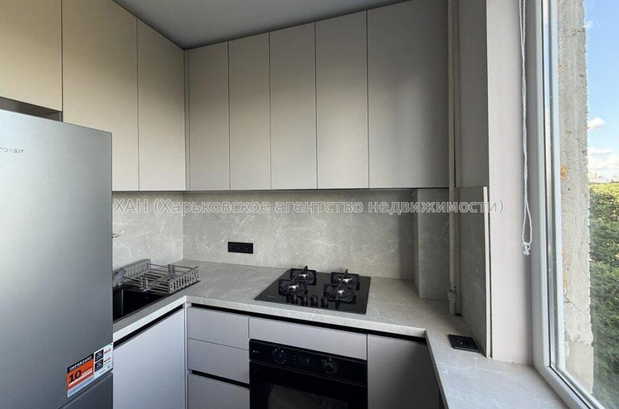 Продам квартиру, Гвардейцев Широнинцев ул. , 2 кім., 48 м², евроремонт 