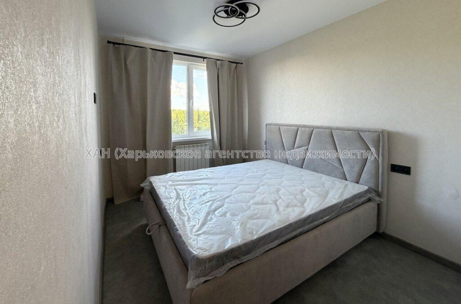Продам квартиру, Гвардейцев Широнинцев ул. , 2 кім., 48 м², евроремонт 