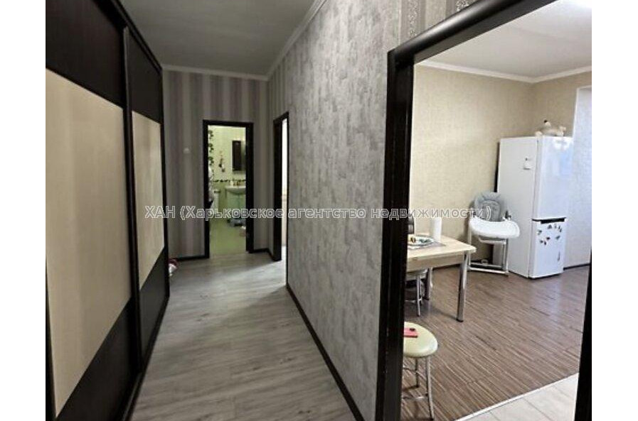 Продам квартиру, Соборности Украины ул. , 1 кім., 53 м², капитальный ремонт 