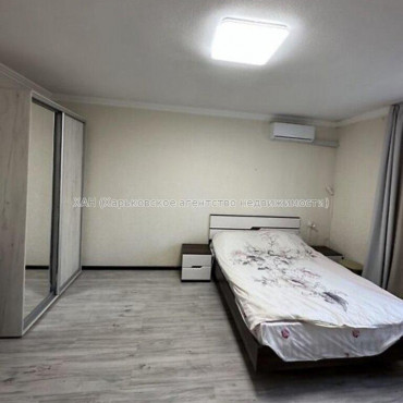 Продам квартиру, Соборности Украины ул. , 1 кім., 53 м², капитальный ремонт 