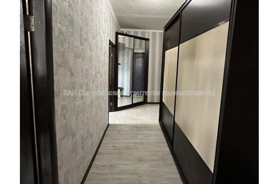 Продам квартиру, Соборности Украины ул. , 1 кім., 53 м², капитальный ремонт 