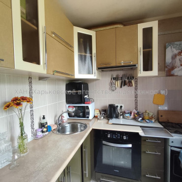 Продам квартиру, Бучмы ул. , 3 кім., 65.40 м², капитальный ремонт 