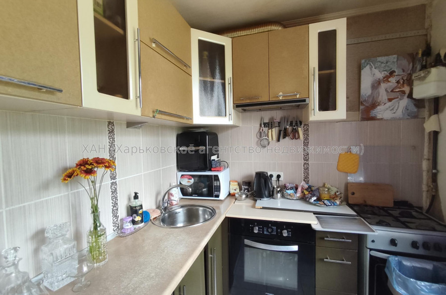 Продам квартиру, Бучмы ул. , 3 кім., 65.40 м², капитальный ремонт 
