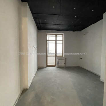 Продам квартиру, Динамовская ул. , 2  ком., 60 м², без отделочных работ 