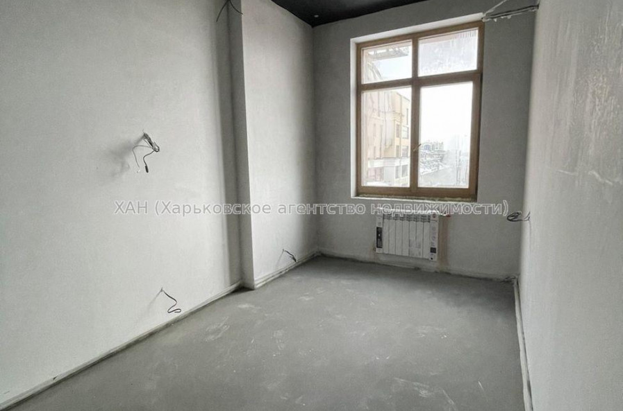 Продам квартиру, Динамовская ул. , 2  ком., 60 м², без отделочных работ 
