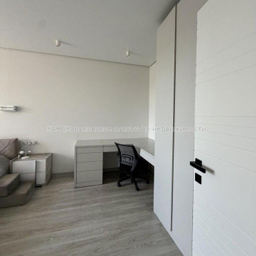 Продам квартиру, Кричевского ул. , 1 кім., 45 м², евроремонт 