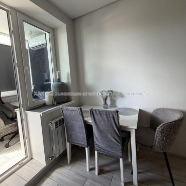Продам квартиру, Кричевского ул. , 1 кім., 45 м², евроремонт 