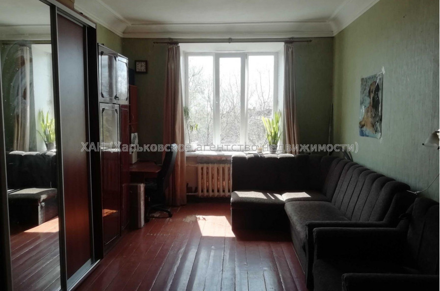 Продам квартиру, Александровский просп. , 1  ком., 21 м², косметический ремонт 