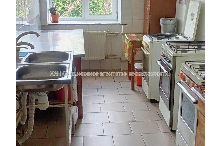 Продам квартиру, Александровский просп. , 1  ком., 21 м², косметический ремонт 