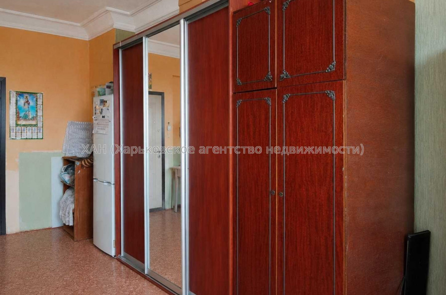 Продам квартиру, Александровский просп. , 1  ком., 21 м², косметический ремонт 