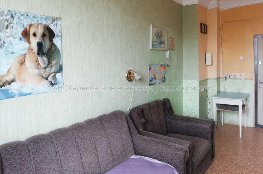 Продам квартиру, Александровский просп. , 1  ком., 21 м², косметический ремонт 
