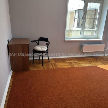 Продам квартиру, Победы просп. , 1  ком., 47 м², косметический ремонт 